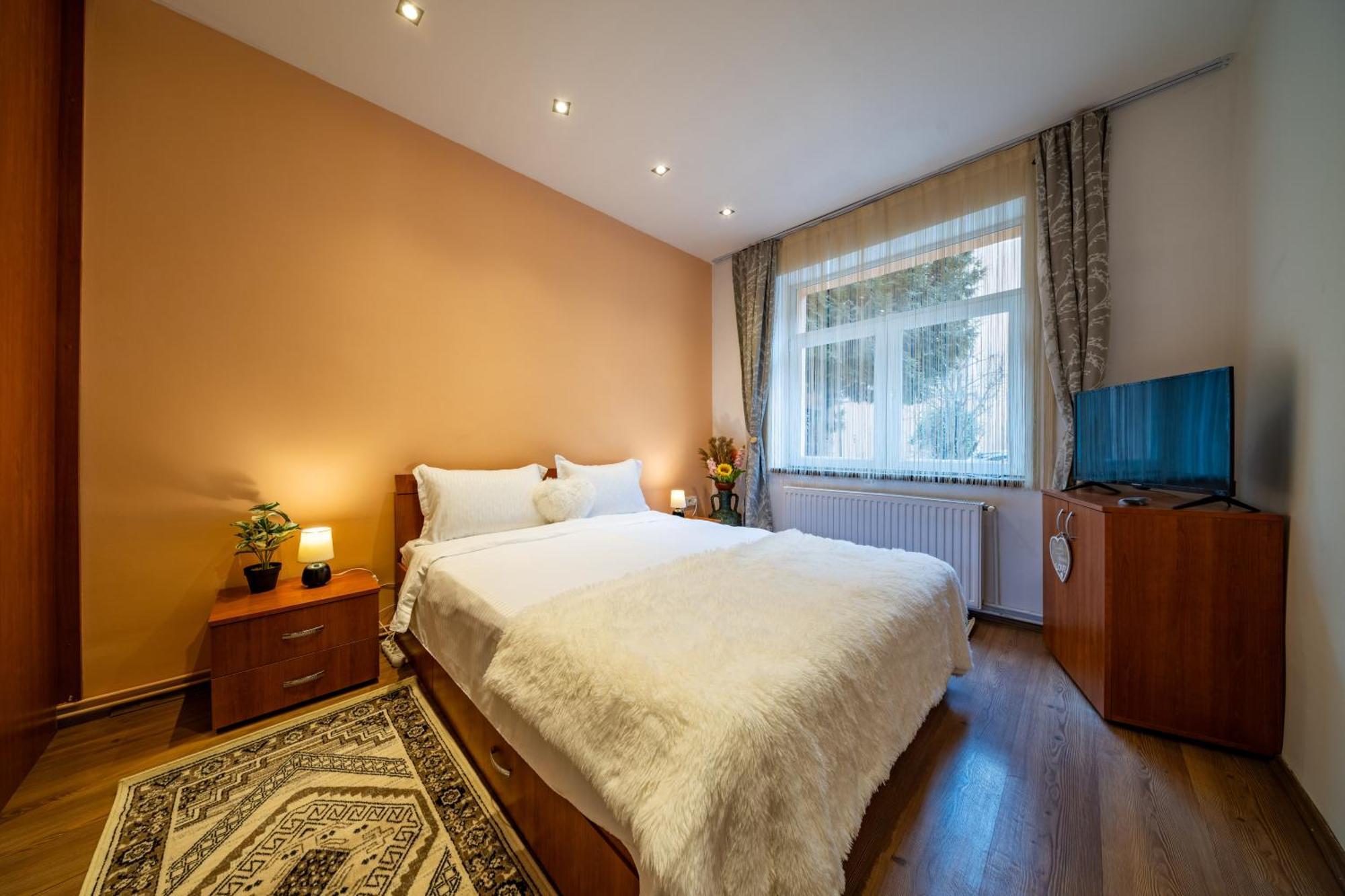 John Residence Apartment Brasov With Parking Option Exterior foto