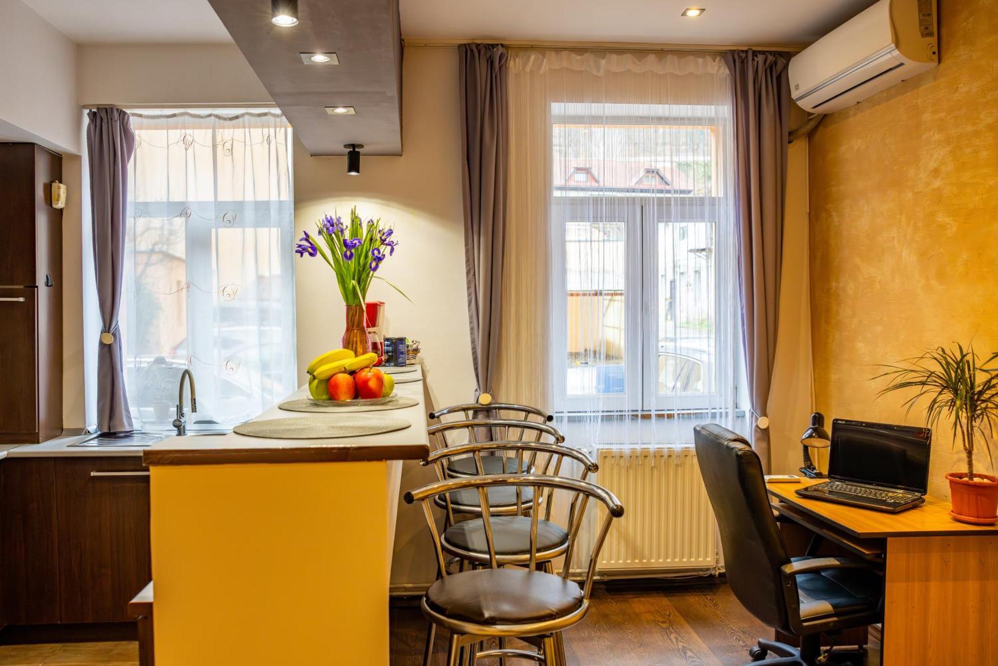 John Residence Apartment Brasov With Parking Option Exterior foto