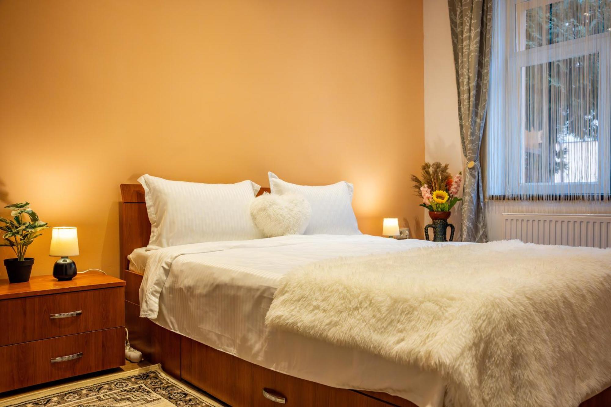 John Residence Apartment Brasov With Parking Option Exterior foto